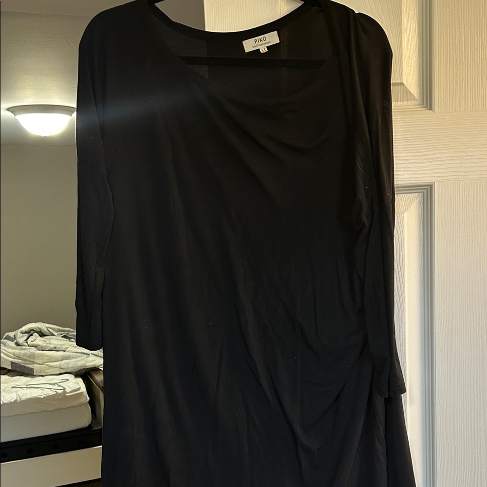 Piko 1988 Elegant Black Long Sleeve Top
